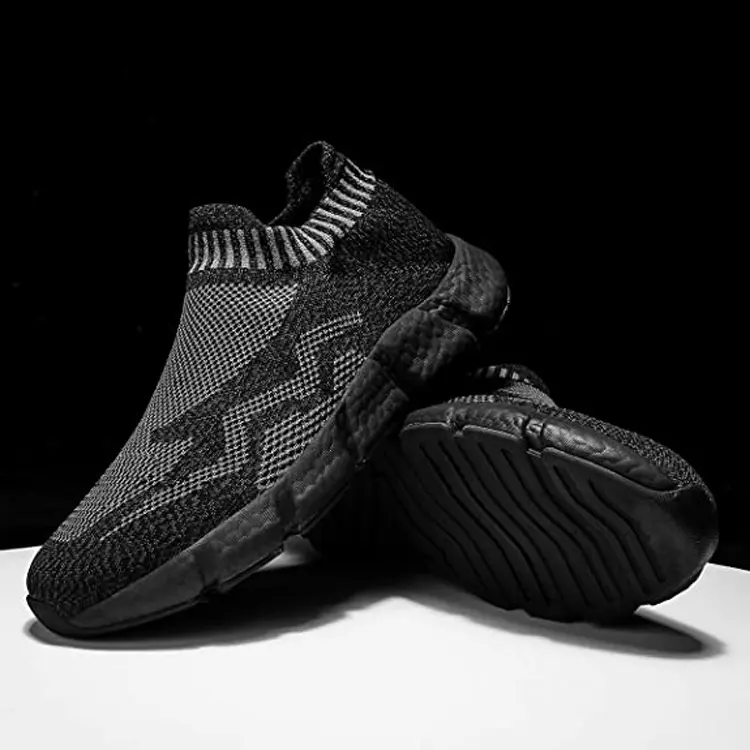 China New Fashion Style Sneakers Knitted Fabric Lightweight Running Walking Casual Shoes